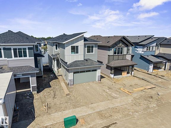 2nd image of 4224 63rd St