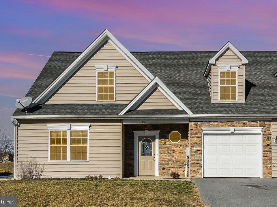 1st image of 3621 Oakley Ln