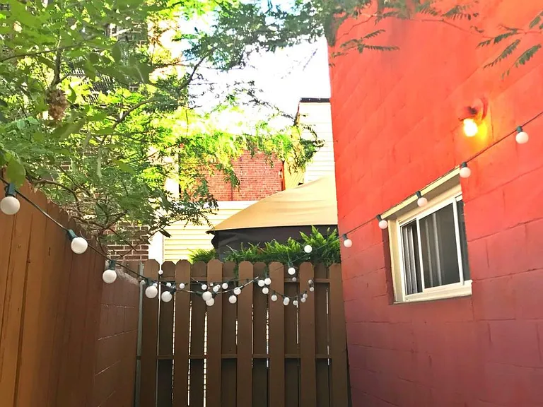 125 S 22nd St — Photo 10
