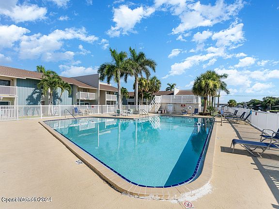 4th image of 250 N Banana River Dr APT G10