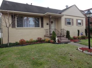 924 Plutus Ave, Chester, WV 26034