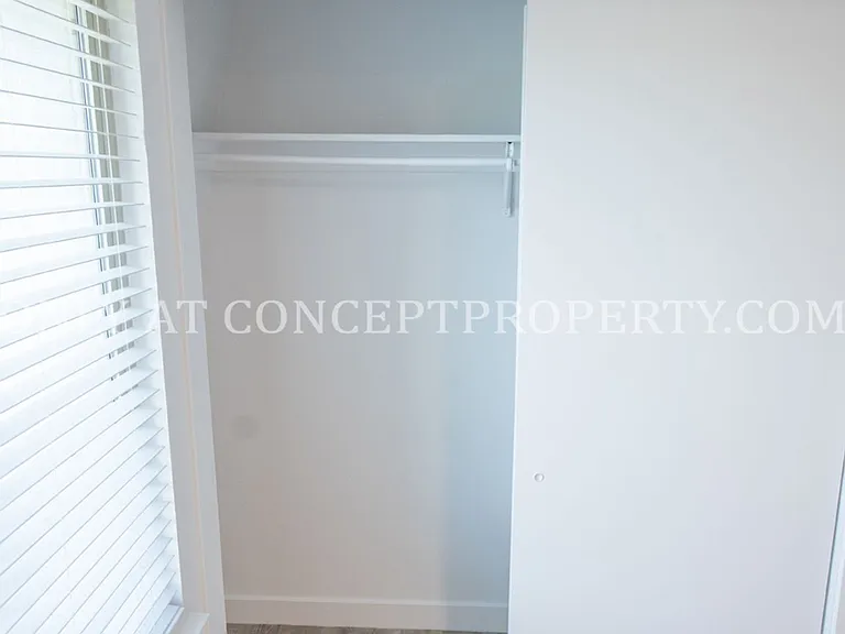 Avenue View Apartments — Photo 28