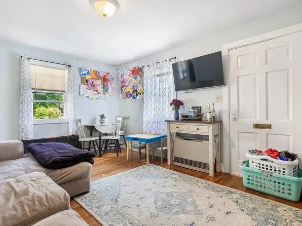 93 Philbrick Ave #93, Kittery, ME 03904