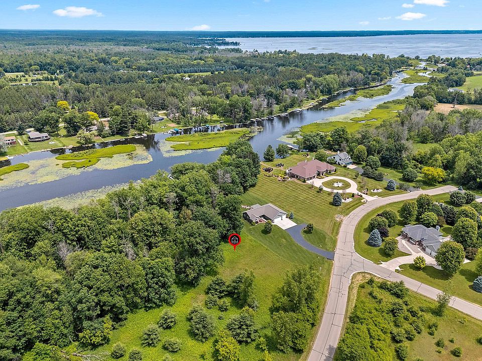 1st image of 301 Channel Trce