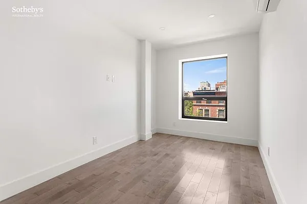 Rented by Sotheby's International Realty | media 9