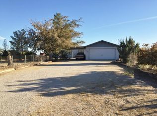 668 Janice St, Mojave, CA 93501