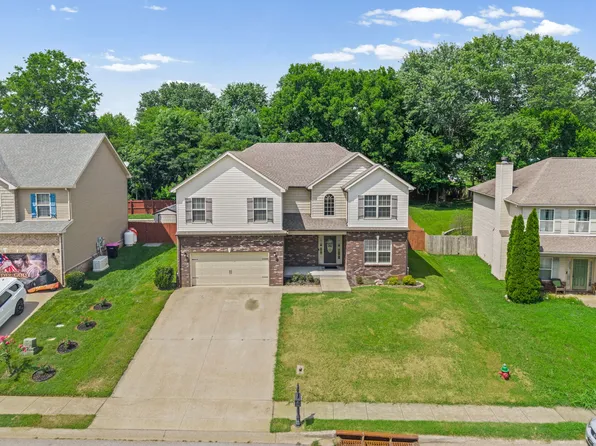 727 Sturdivant Dr, Clarksville, TN 37042
