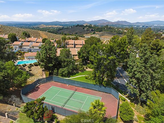 3rd image of 2250 El Capitan Dr
