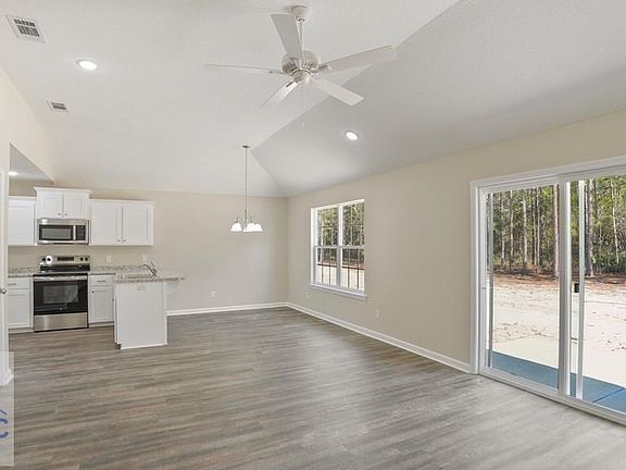 2nd image of 125 Pine Ridge Rd