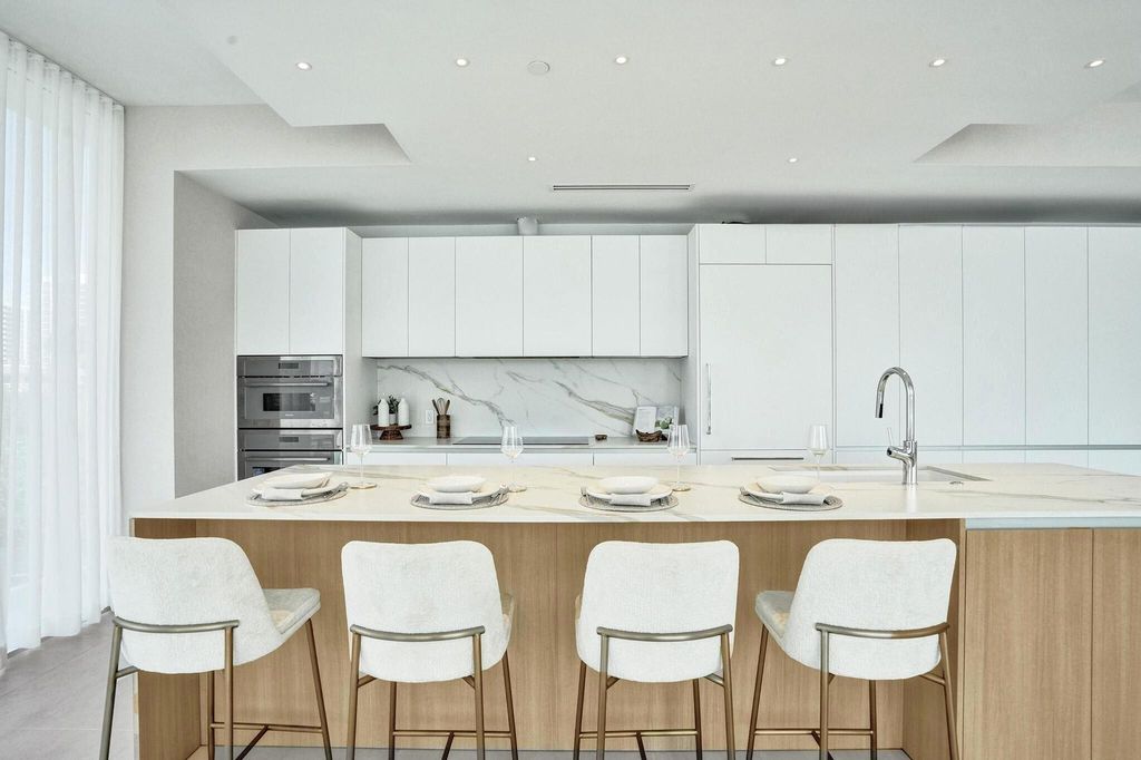407 N Riverside Drive #203, photo 9
