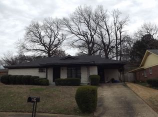 2400 Johanna Dr, Memphis, TN 38114