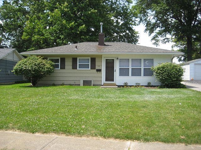 1st image of 819 Daffodil Dr