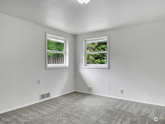 5th image of 10044 51st Ave S
