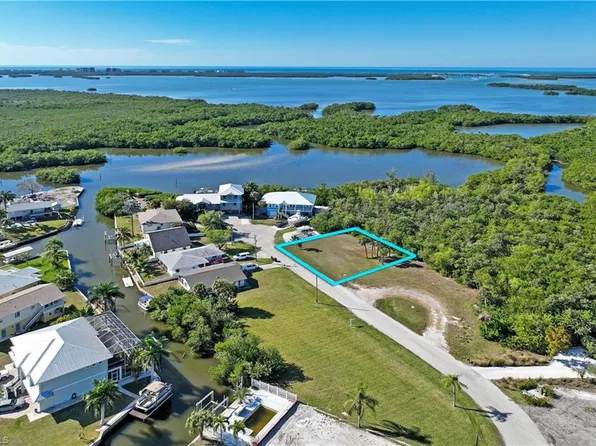 24519 Sailfish ST, BONITA SPRINGS, FL 34134
