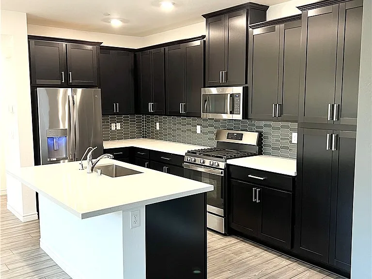 20 Barbara Ln #41 — Photo 1