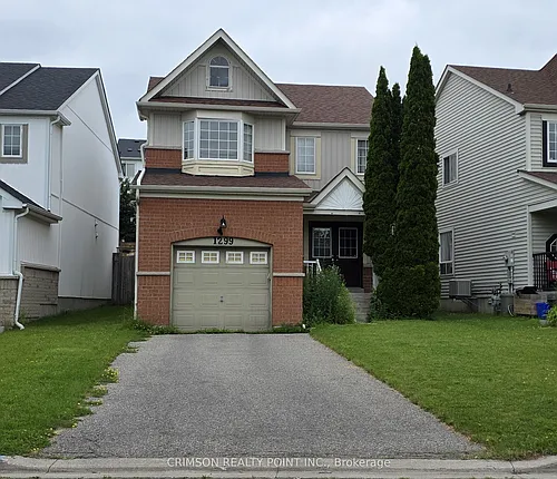 1299 Ashgrove Cres Photo 1