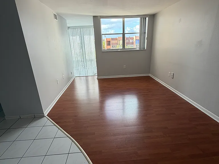 9431 SW 4th St #411 — Photo 2