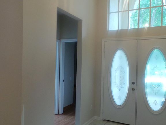 3rd image of 218 Hanging Moss Cir