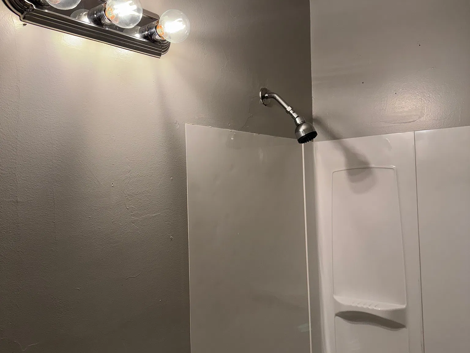 3 bed, 896 sqft, $1,295 — Photo 4