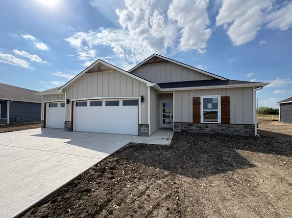 5705 Plumthicket St, Wichita, KS 67226