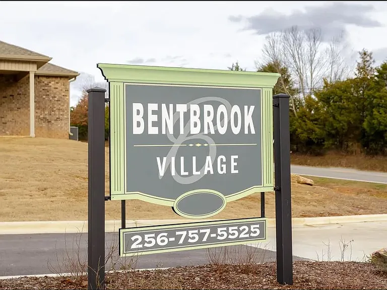 309 Bentbrook Dr — Photo 6