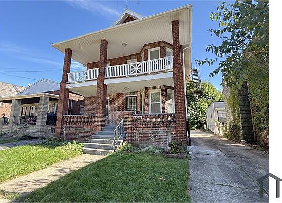 3rd image of 15730 Halliday Ave #2