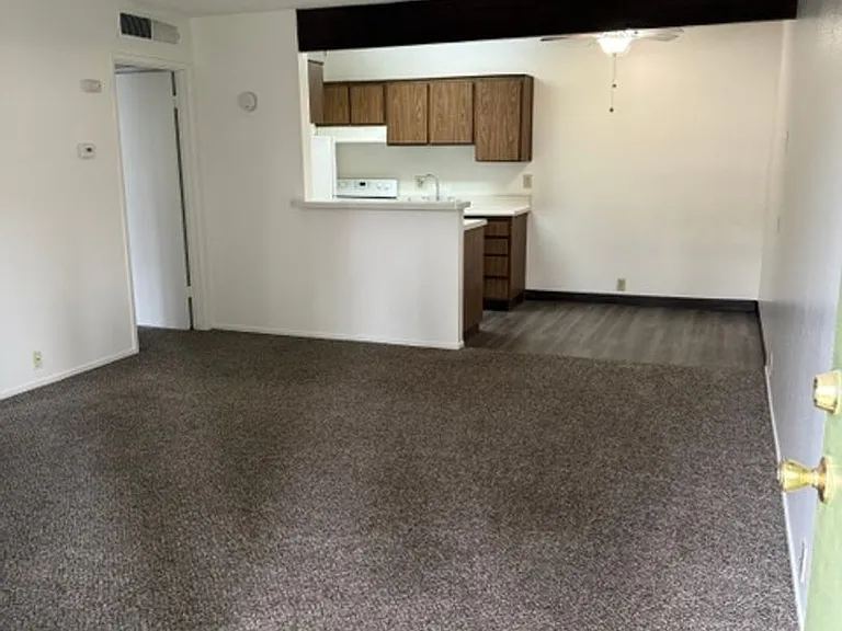 4171 California Ave #22 — Photo 3