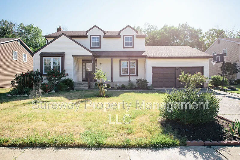 9 N Green Acre Dr