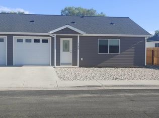 1190 E Adams St, Powell, WY 82435