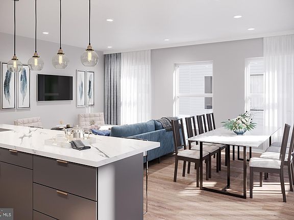 4th image of 3430 W Westmoreland St #2