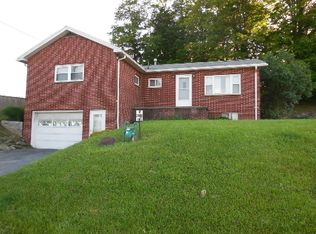 2702 White Hall Blvd, Fairmont, WV 26554