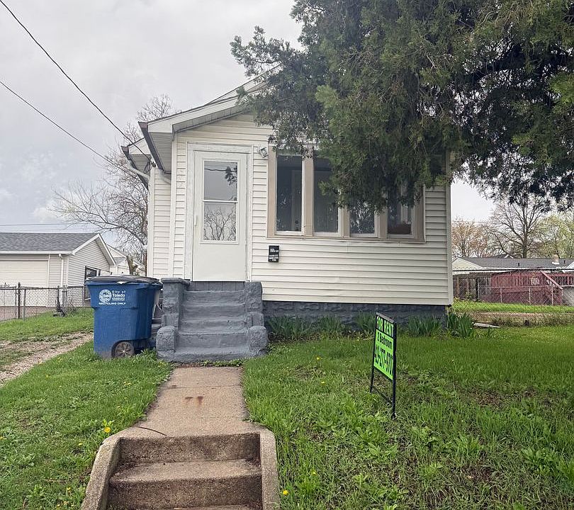 1st image of 722 Coyne Ave