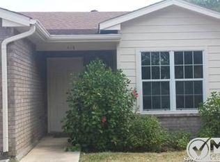 414 Parkview Dr, Universal City, TX 78148