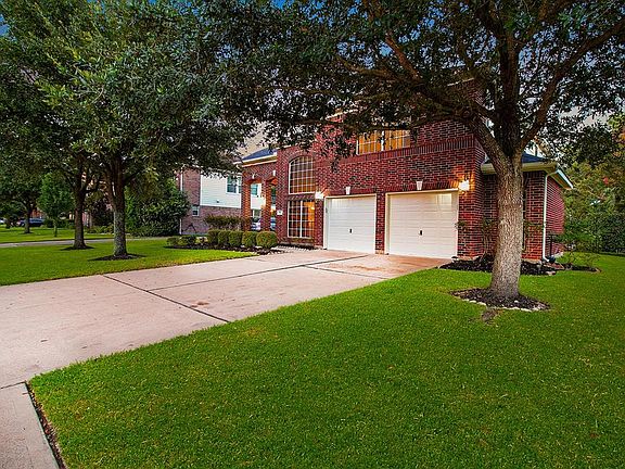 5th image of 1815 Blue Water Bay Dr