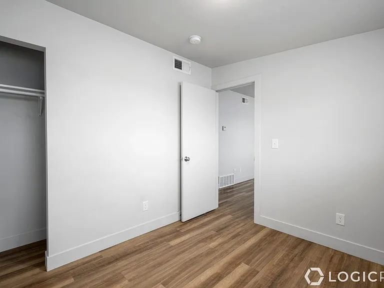 4218 S 4800 W — Photo 11