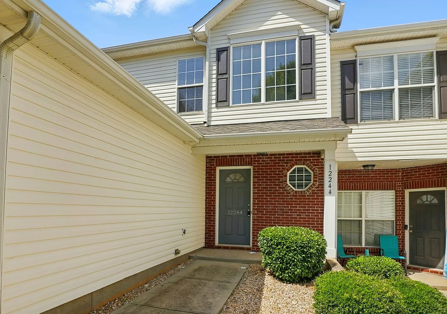 2 Bedroom Townhome in Pineville! — Photo 2