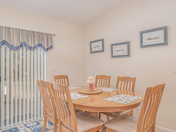 431 SW Homeland Rd-WEB-10