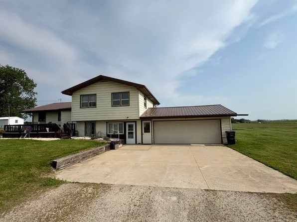 15874 Kieth St, Aplington, IA 50604