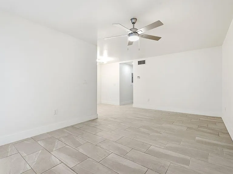 1747 Rodman St #302 — Photo 7