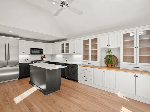 17 Highcroft Way Unit 17, Hopkinton, MA 01748