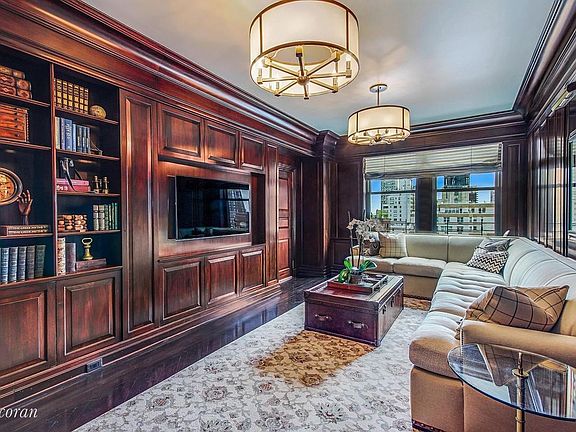 4th image of 983 Park Ave #14C