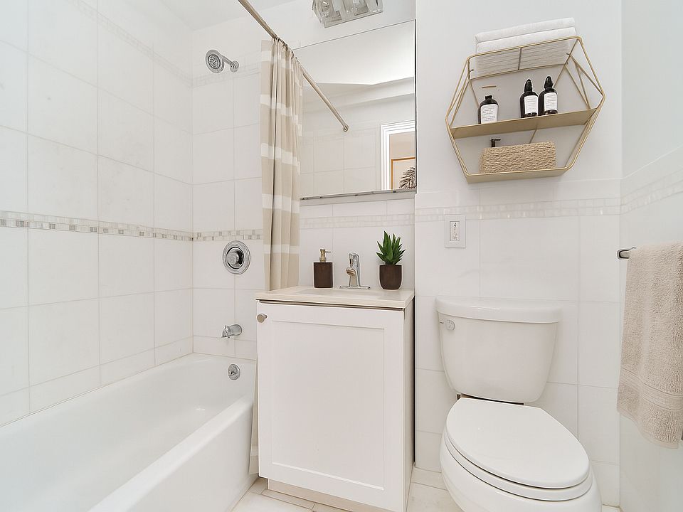 2nd image of 850 Amsterdam Ave APT 2G