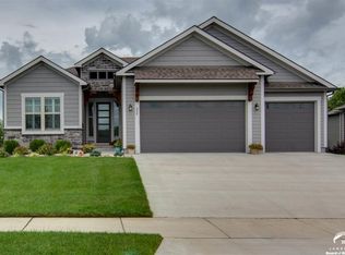 324 N White Dr, Lawrence, KS 66049