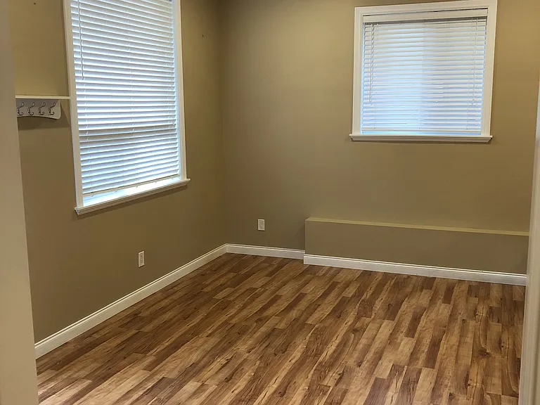 32458 Egglestone Ave — Photo 10