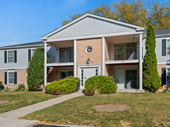 981 Golf Course Rd APT 3, Crystal Lake, IL 60014