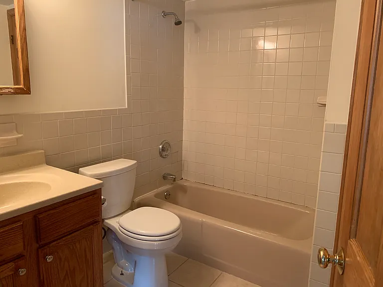 2300 Commonwealth Ave #1 — Photo 9