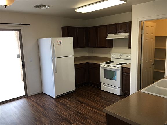 4th image of 5039 S 25th Dr