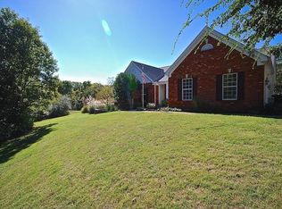 512 Meadow Ridge Ct, Pacific, MO 63069