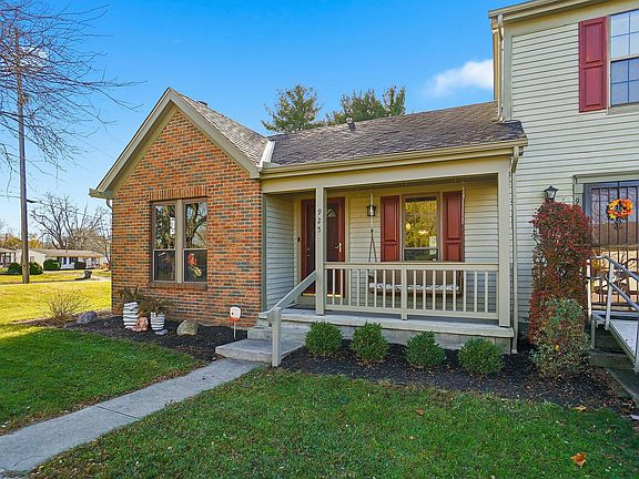 4th image of 925 Crofton Pl