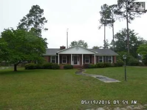 2692 Pineland Cir, Hartsville, SC 29550
